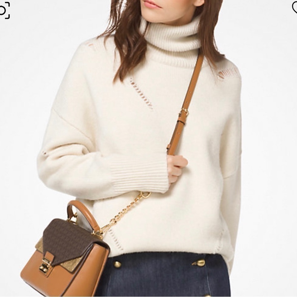 Michael kors cream turtle neck size small wool alpaga distress look